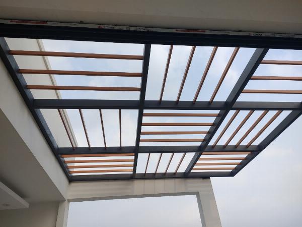 báo giá thi công mái poly lấy sáng tại quận 9