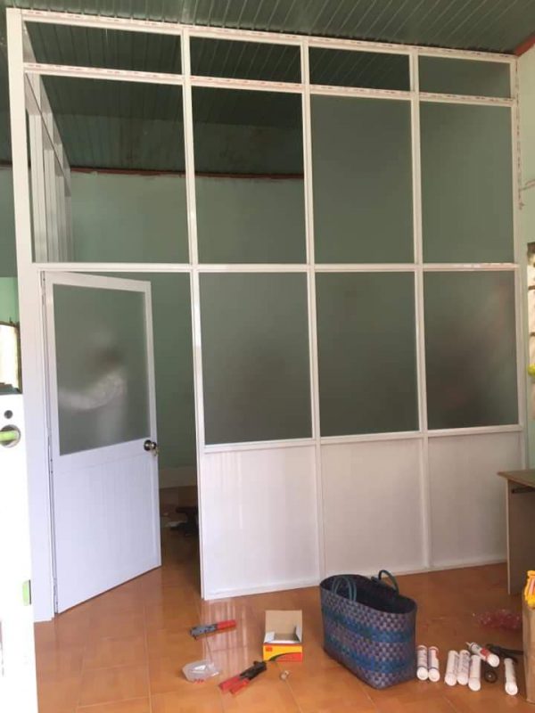thi công vách ngăn nhôm kính tại thủ dầu một bình dương