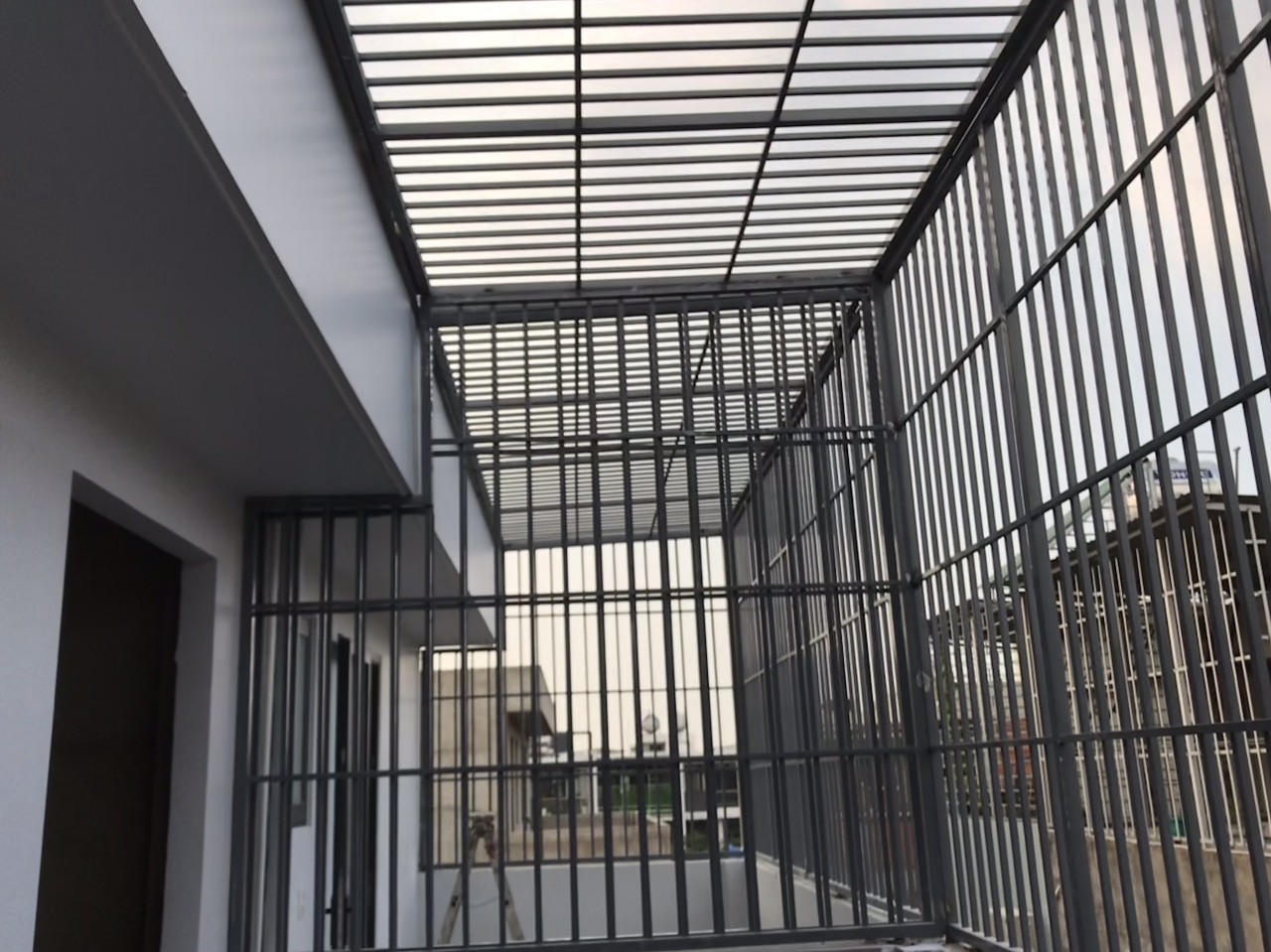 Thợ làm khung bảo vệ sắt tại Quận 1 lh 0967.182.229 mr: chiến