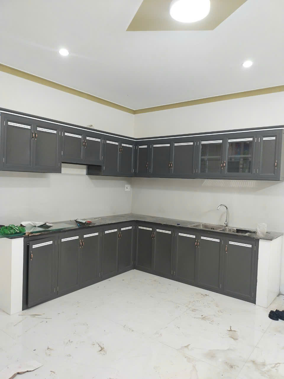 thợ làm tủ nhôm kính tại bình chánh