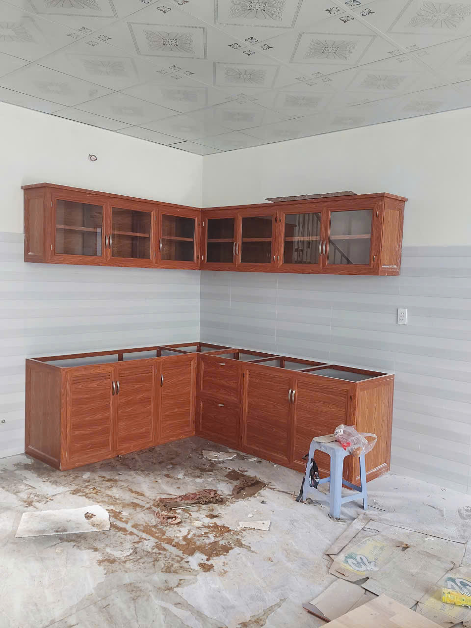 thợ làm Tủ nhôm kính tại nhà bè