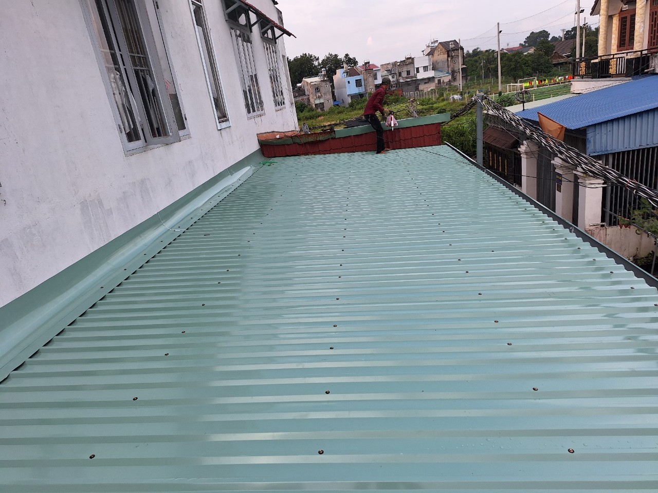 thợ làm mái tôn tại thủ dầu một, bình dương lh 0967182229