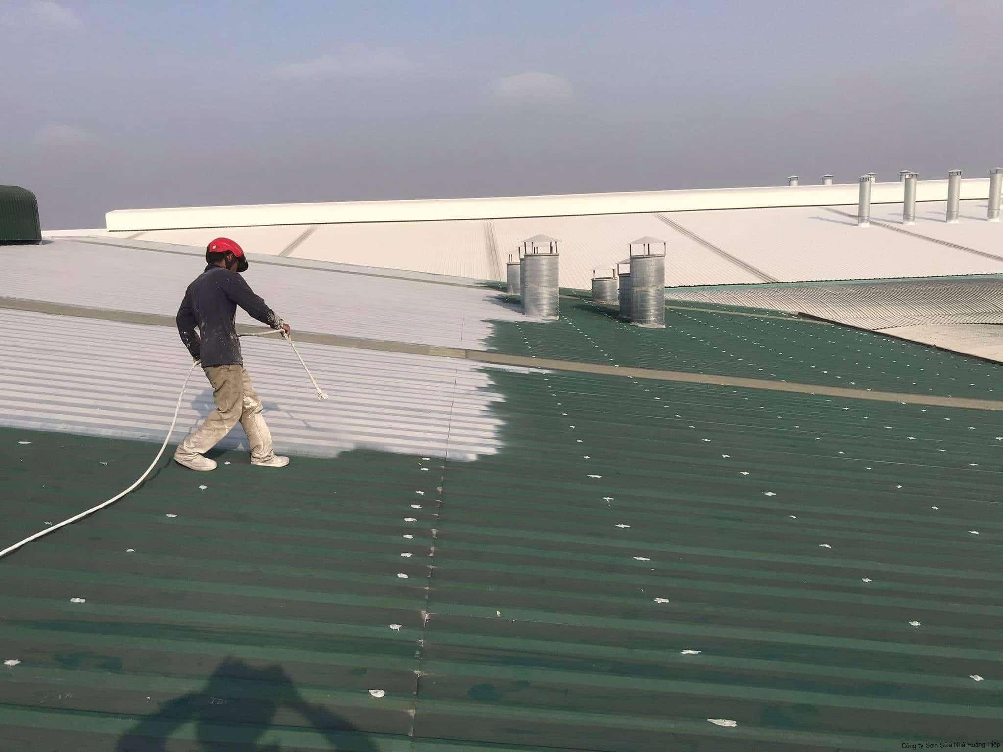 thợ sơn chống nóng mái tôn tại quận 7