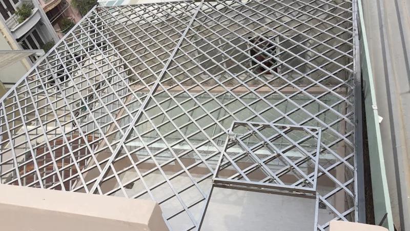 Thợ làm khung bảo vệ sắt tại Quận 7 lh 0967.182.229 mr: chiến