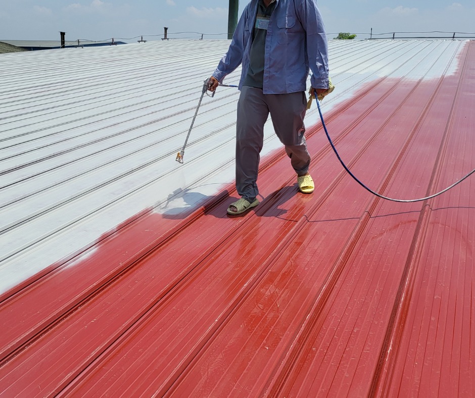 thợ sơn chống nóng mái tôn giá rẻ tại quận 4