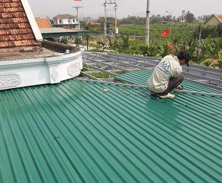 làm mái tôn giá rẻ tại nhà bè lh 0967182229